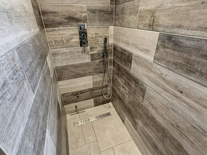 Photo 13- click for photo gallery